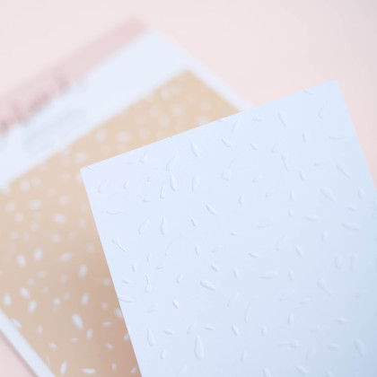 Carpeta de embossing 6"x 8,25" PÉTALOS